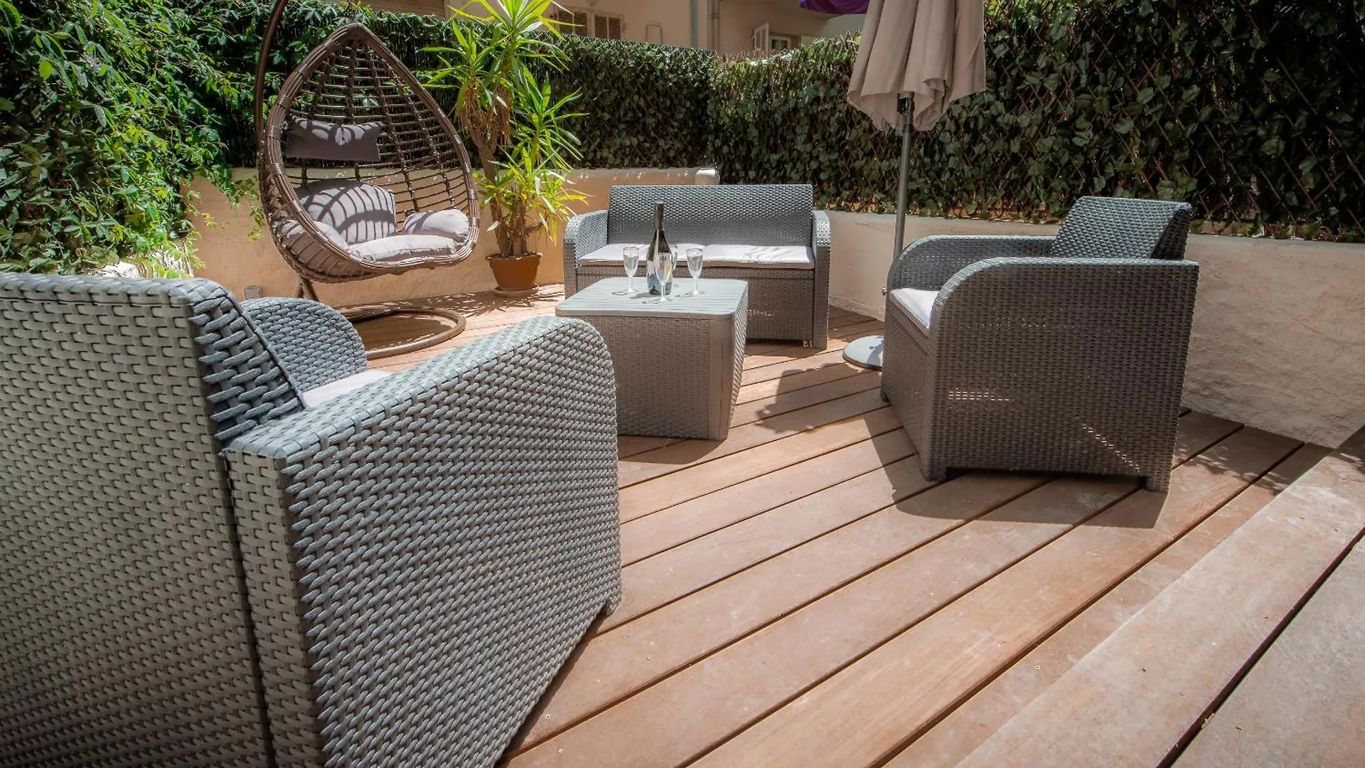 Musiciens Joli Duplex 2 Chambres Garage Privatif Et Terrasse Nice 0*,  France