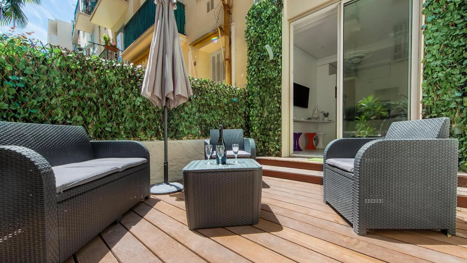 Musiciens Joli Duplex 2 Chambres Garage Privatif Et Terrasse Nice